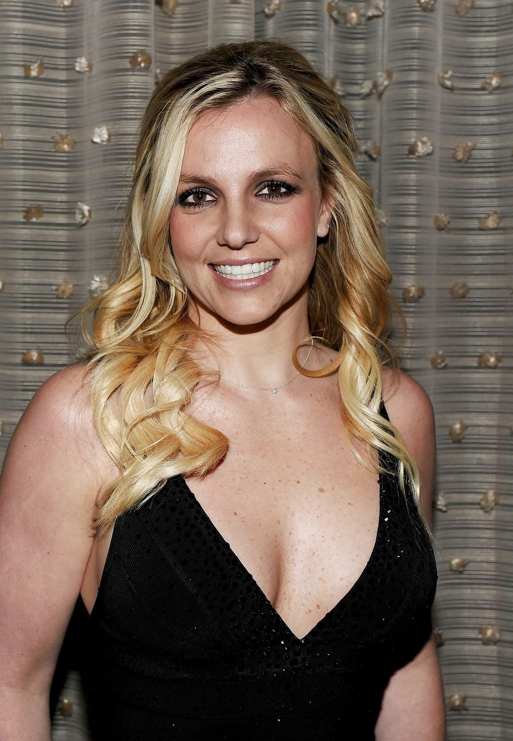 25P Britney Spears