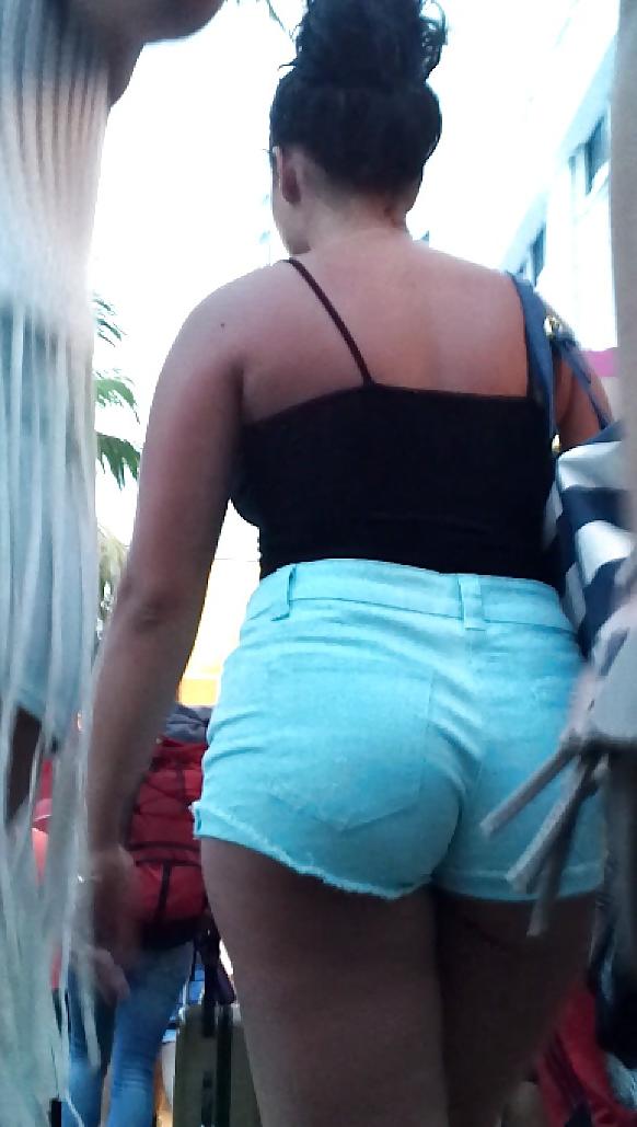 11P Thick BOOTY LATINA in shorts VOYEUR CANDID