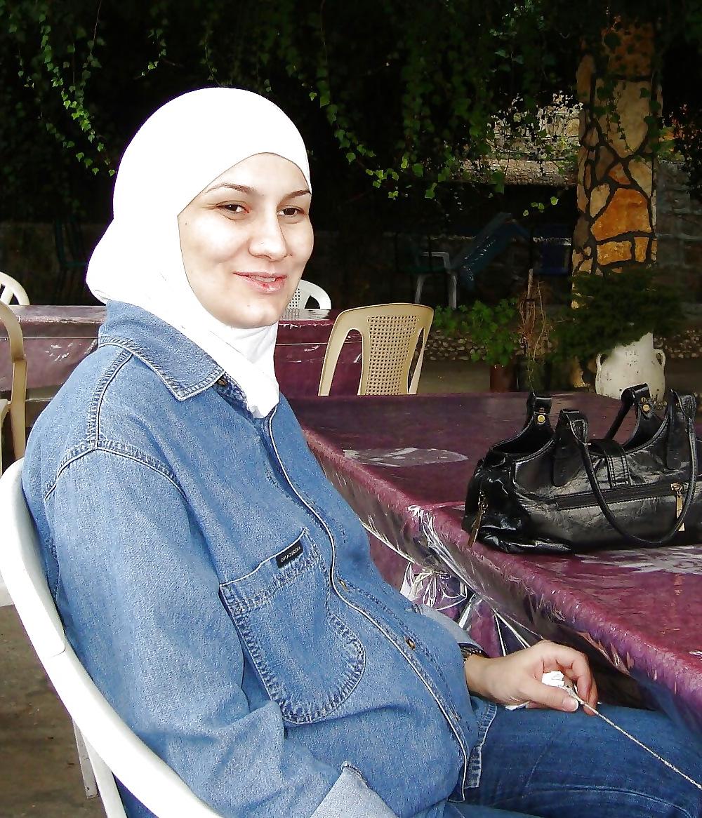 18P Nice Women arab face for cum