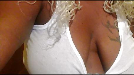 15P Erotic Pregnant Boobies II