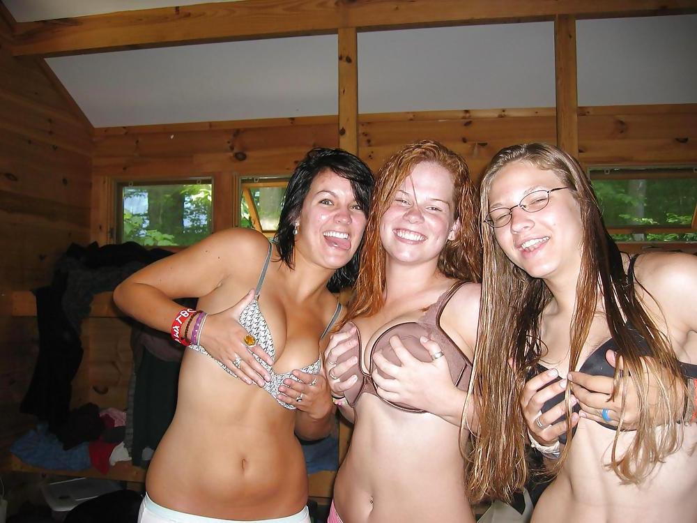 25P Bra Babes 99