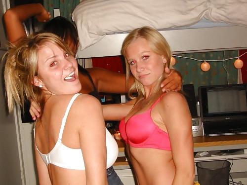 25P Bra Babes 99