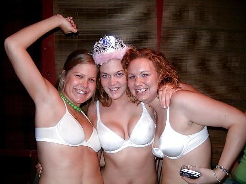 25P Bra Babes 99