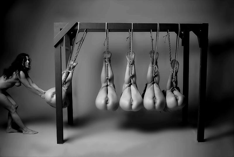 25P Erotic Bondage