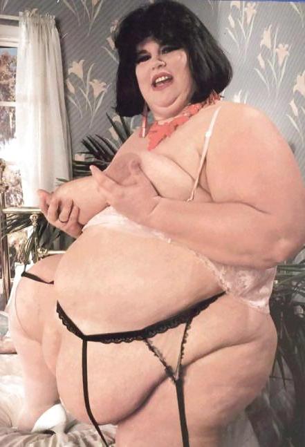 25P Layla and eartha ssbbw