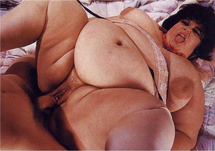25P Layla and eartha ssbbw