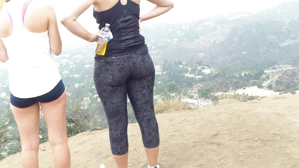 25P Teen girl nice big ass & butt tight