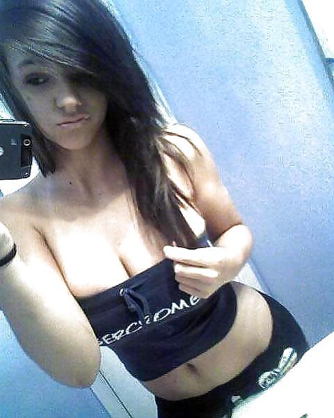 19P EMO Babe 4