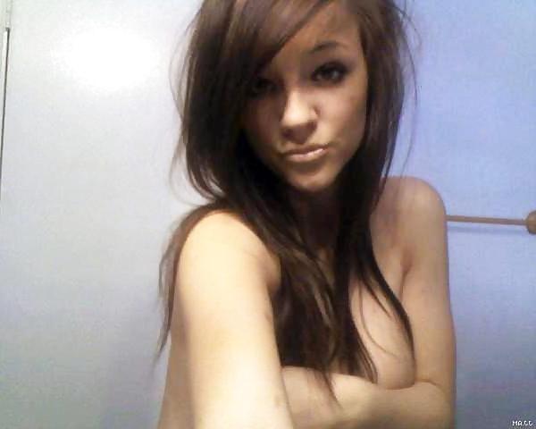 19P EMO Babe 4