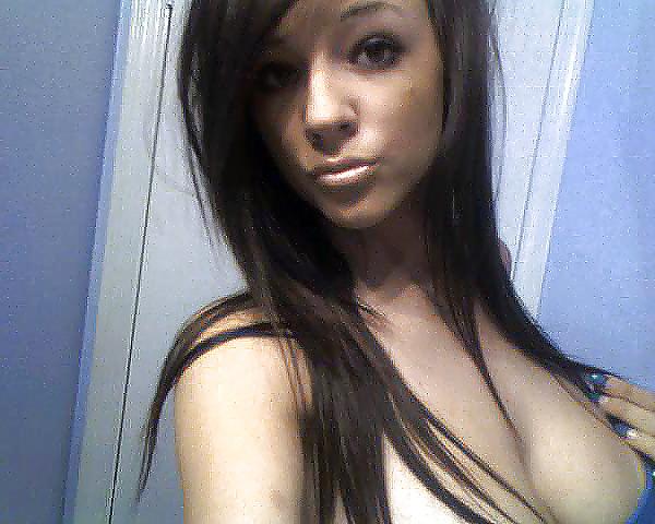 19P EMO Babe 4