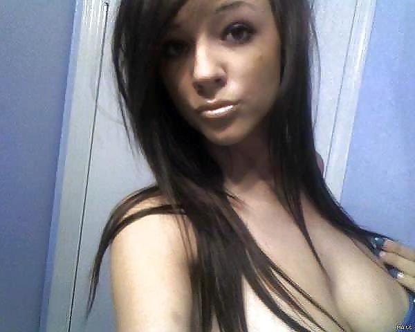 19P EMO Babe 4