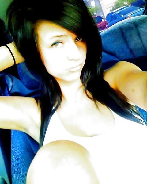 19P EMO Babe 4