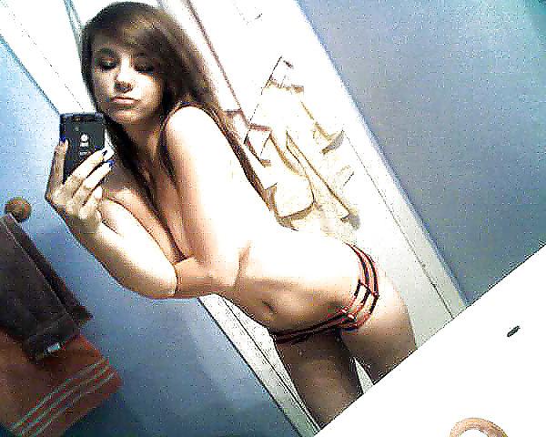 19P EMO Babe 4
