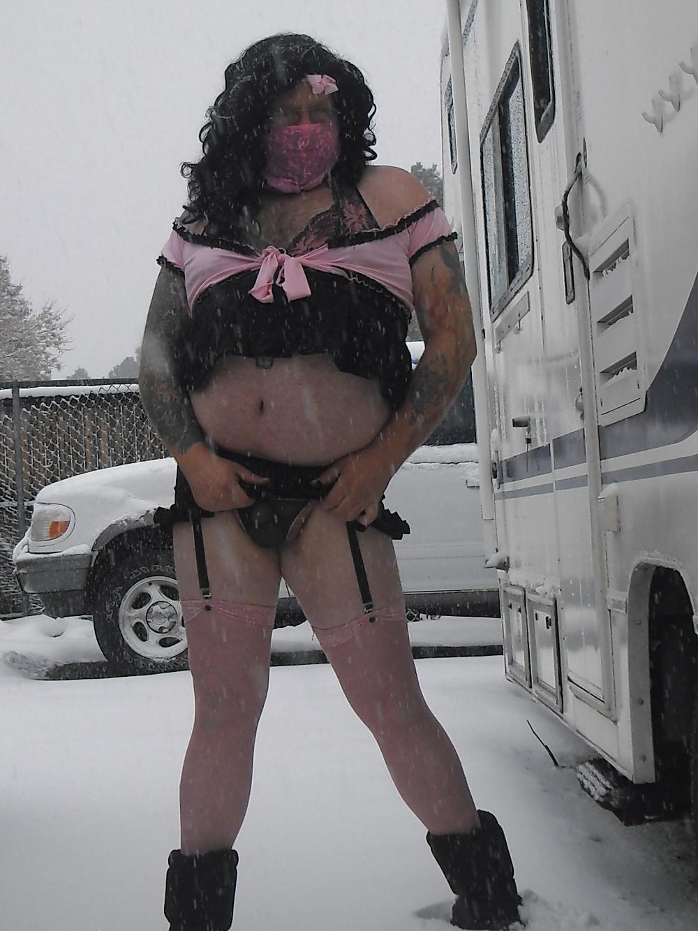 25P Crossdresser Playing in Public