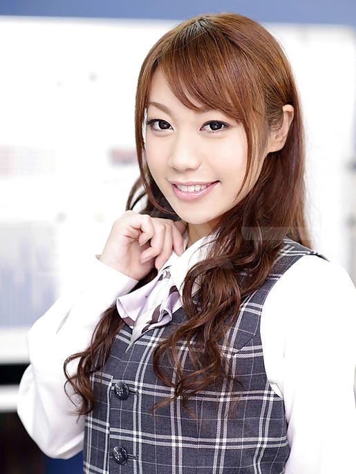 15P Cute Asian Babes 7