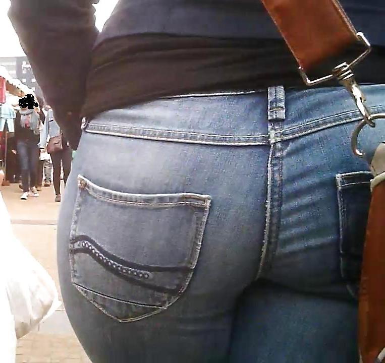 21P Big Booty Jeans