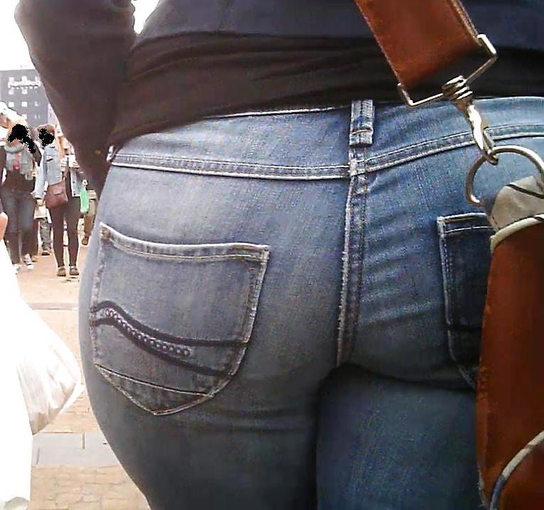 21P Big Booty Jeans