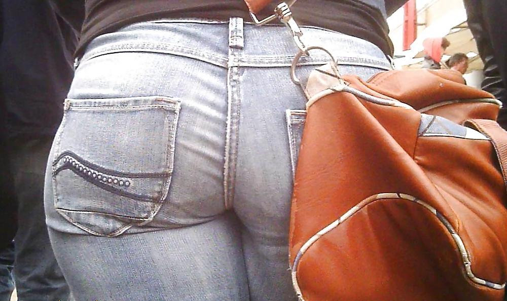 21P Big Booty Jeans