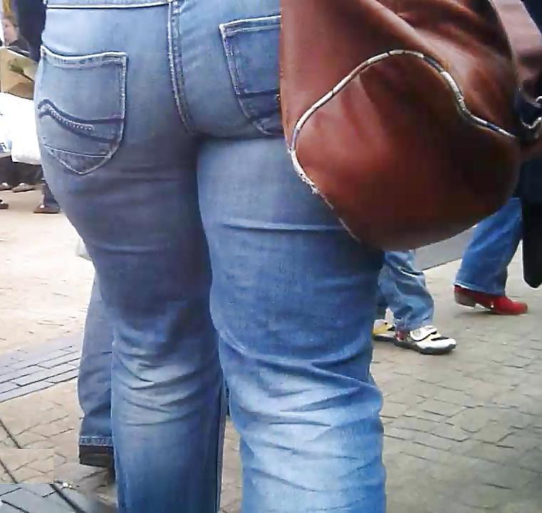 21P Big Booty Jeans