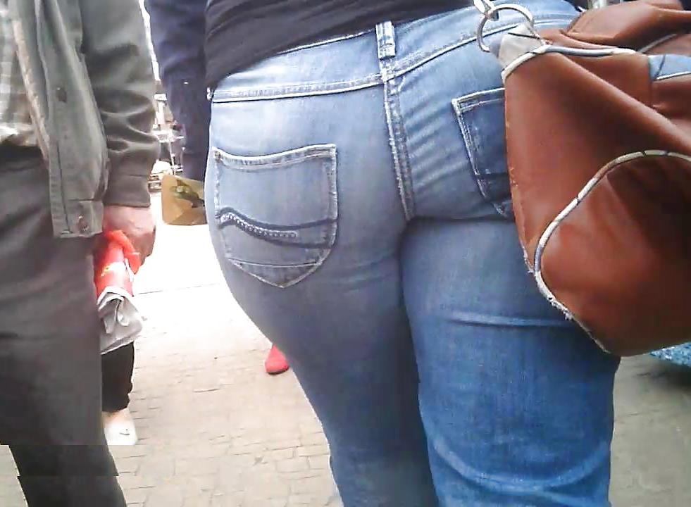 21P Big Booty Jeans