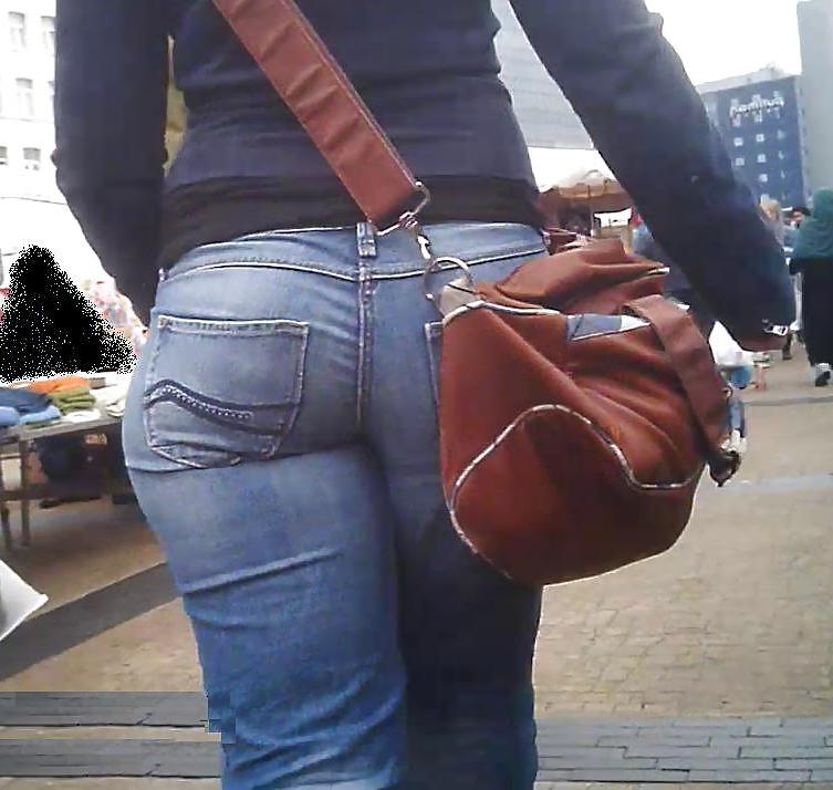 21P Big Booty Jeans
