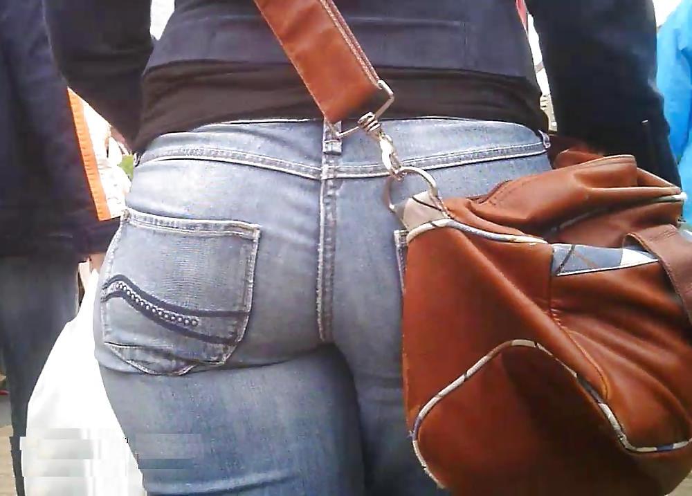 21P Big Booty Jeans