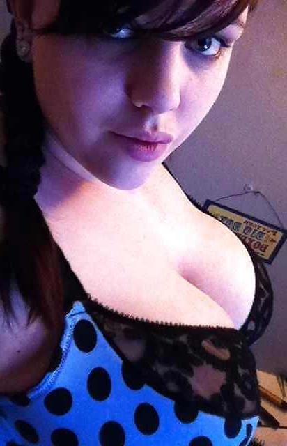 19P Big Boobs Girls