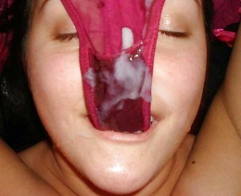 7P Eating panties