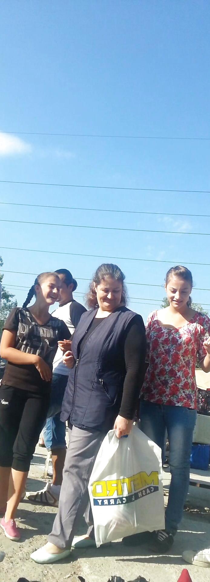 4P Old + young romanian