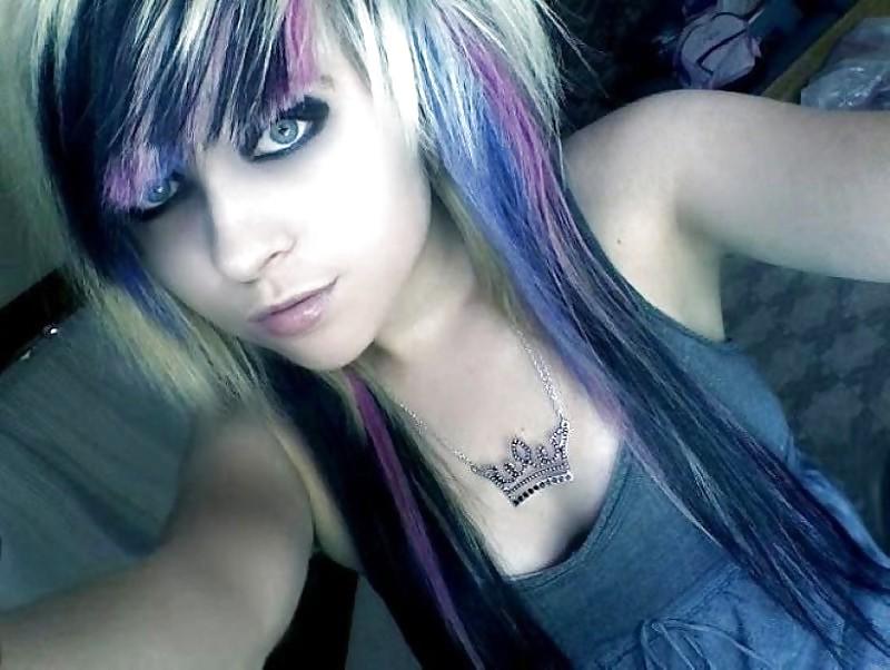 25P Emo Girls 4