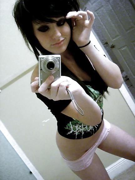 25P Emo Girls 4