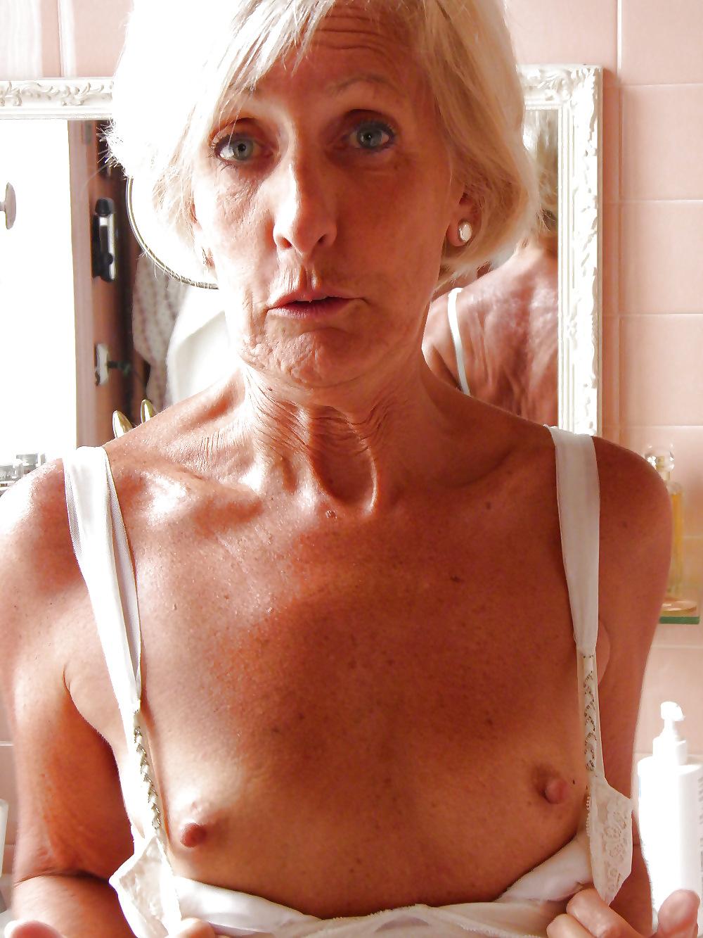 25P Female erotic medley set 14