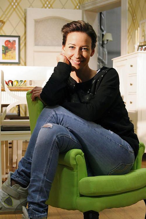 25P Isabell Hertel - german soapstar