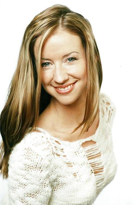 25P Isabell Hertel - german soapstar