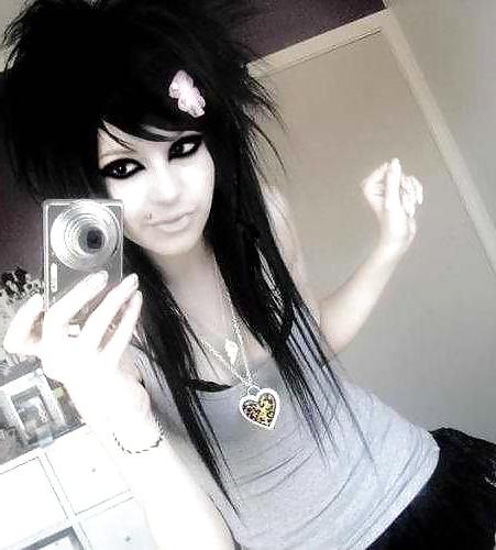 25P Some  Real Emo Sluts Giving A Head Pics Mix