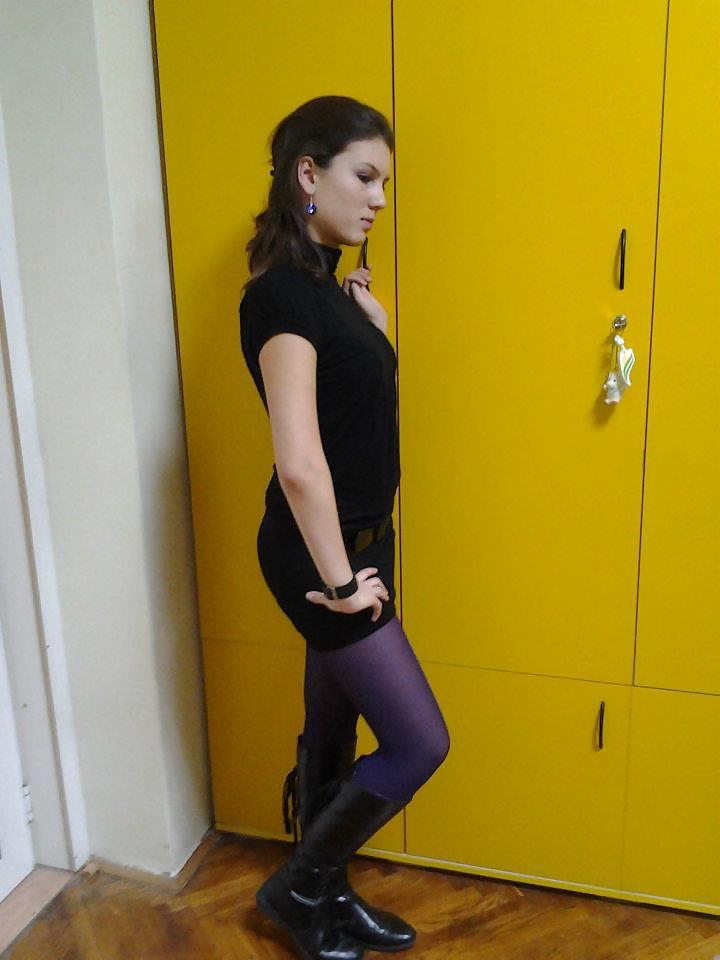 25P Teens in stockings