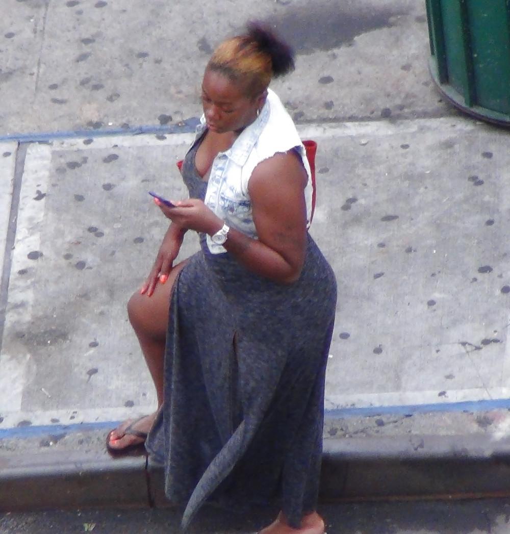 7P New York Big Titty Chubby Street Girl