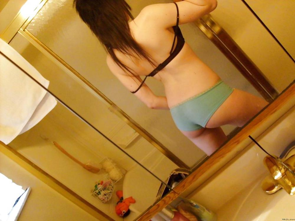 13P Emo - girlz