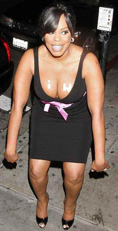 18P Niecy Nash big booty reno 911