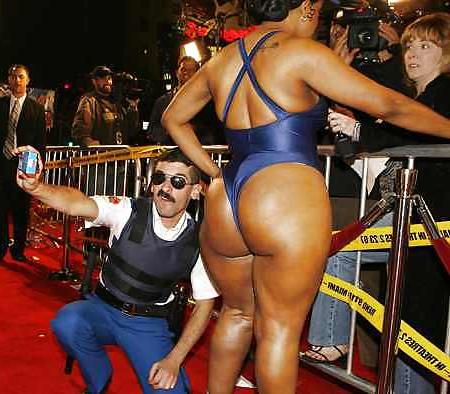 18P Niecy Nash big booty reno 911