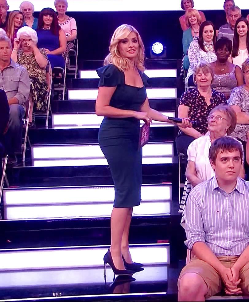 25P World Class Booty - Holly Willoughby
