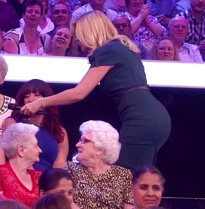25P World Class Booty - Holly Willoughby