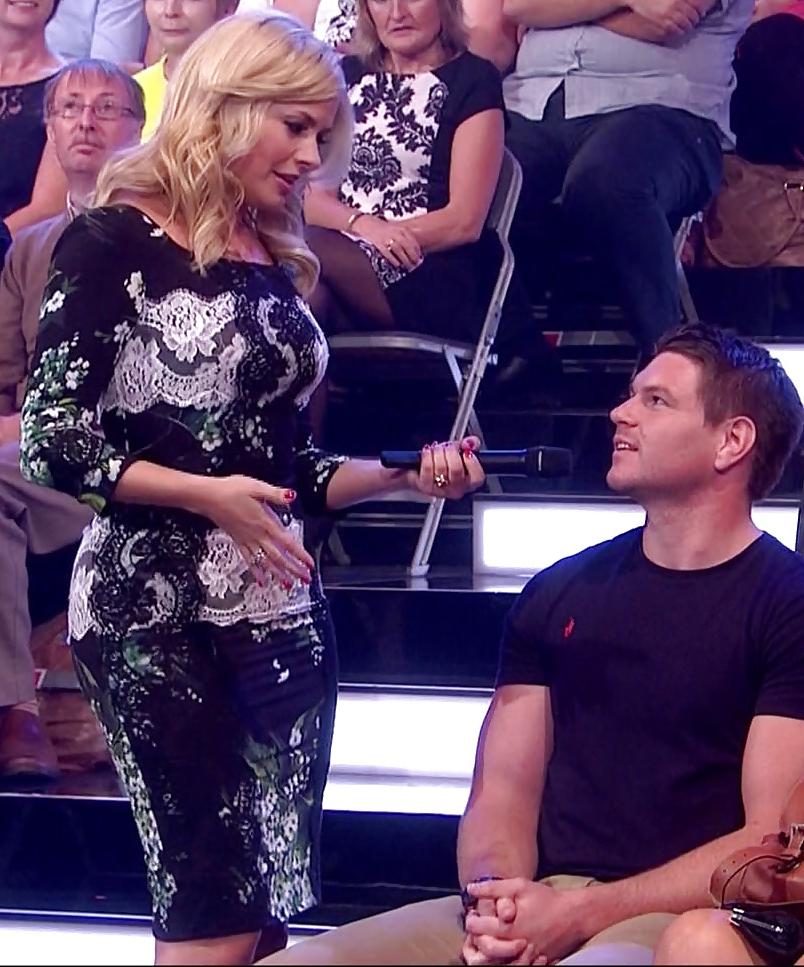 25P World Class Booty - Holly Willoughby