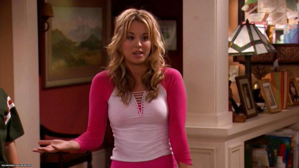 24P Kaley Cuoco 8 Simple Rules Pics