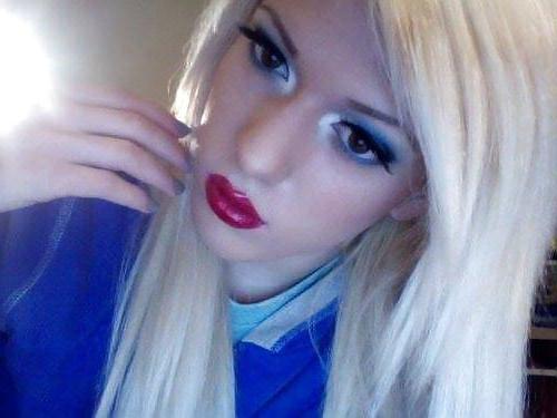 25P Young Crossdresser