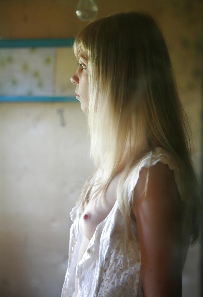 19P Erotic Nude Girl N9