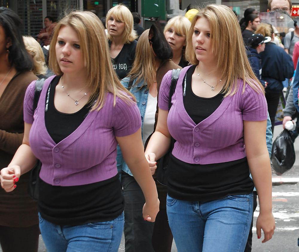 25P Candid Street Wobblers #3