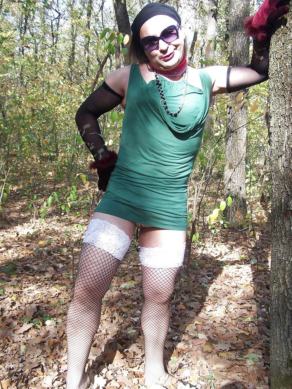 20P Kornelia crossdresser in the forest