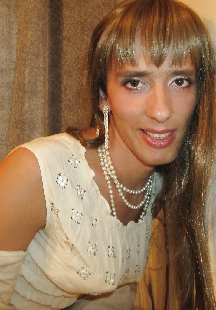 25P Crossdressing 1