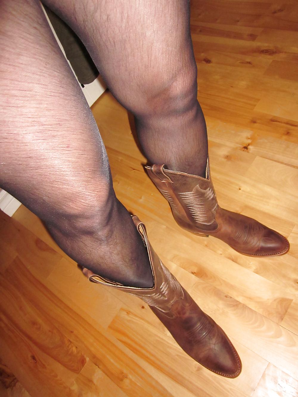 15P Cowboy boots